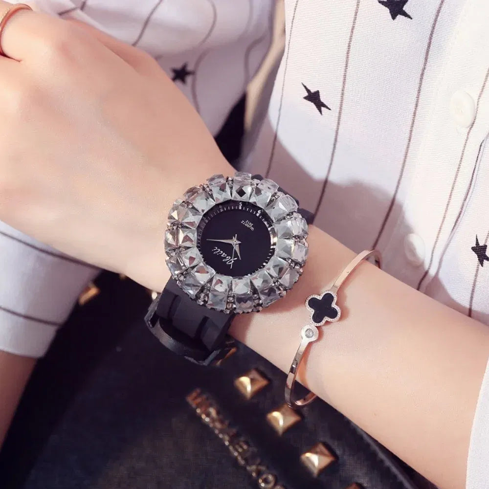 Luxury Brand Big Dial Full Diamond Watches Fashion Girls Fashion Ladies Quartz Watches Ladies Watches Holiday Gifts Montre Femme