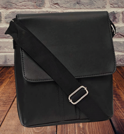 BLACK LEATHER SLING BAG